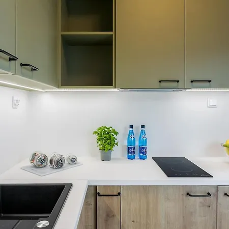 Rent Like - Srutowa 10 *